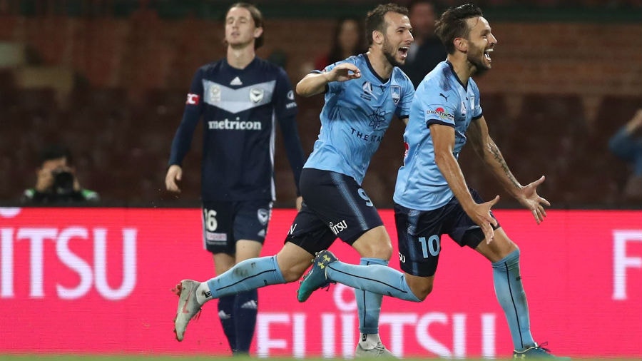 Ninkovic stoppage-time goal wins Big Blue