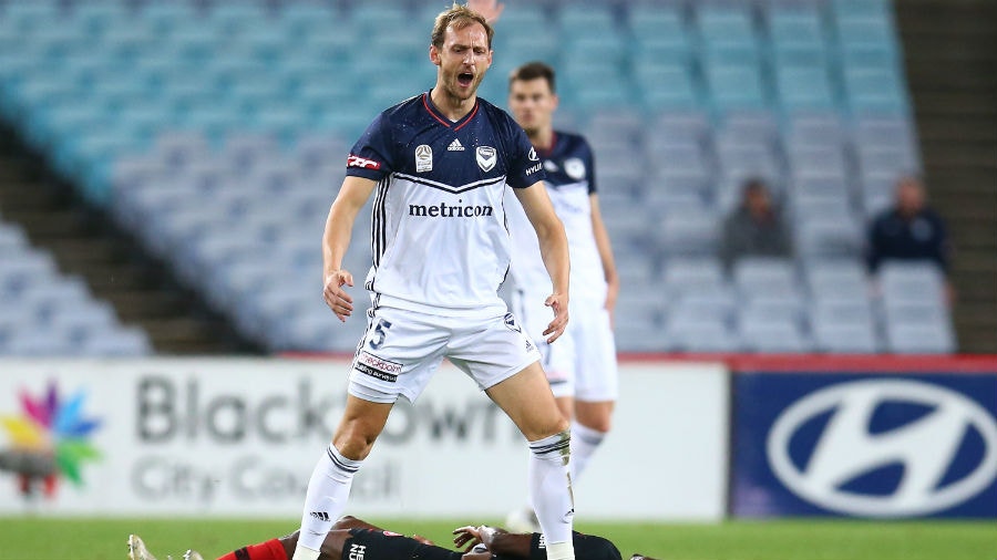 Melbourne Victory defeat Western Sydney Wanderers 1-0