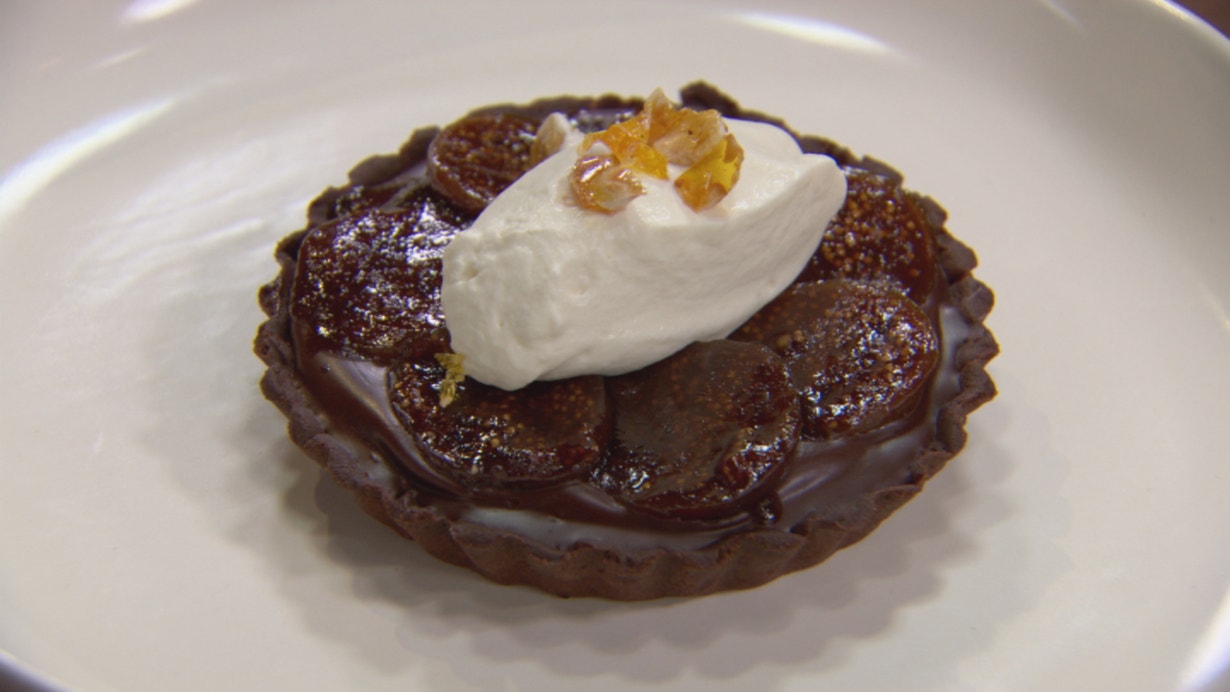 Dark Chocolate Ganache Tart, Figs and Olorso Sherry Creme Fraiche
