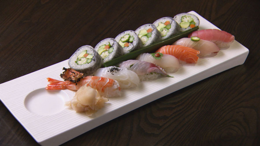 6 Nirgiri and 1 Vegetable Cut Roll
