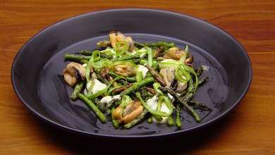 Grilled Asparagus with Smoked Mussels and Mussel Emulsion