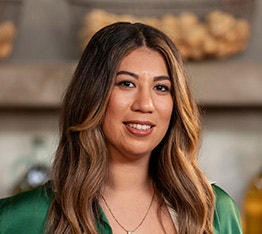 Gillian Dinh