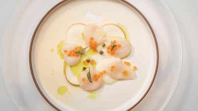 Hokkaido Scallop Crudo, Ginger, Nectarine, Lemon Myrtle, Thai Basil, Salmon Roe
