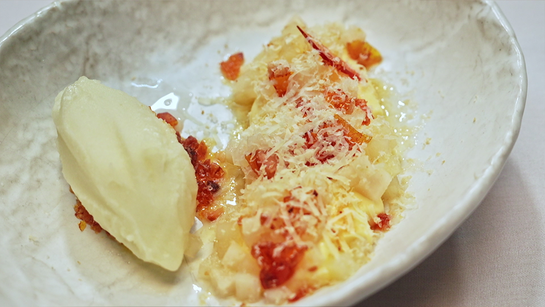 Pear, Comte, Macadamia