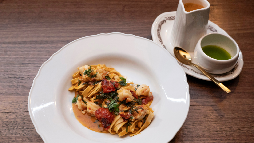 Prawn Bisque Pasta With Citrus Prawns